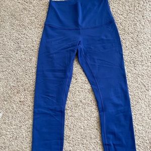 Lululemon wunder under. Size 6